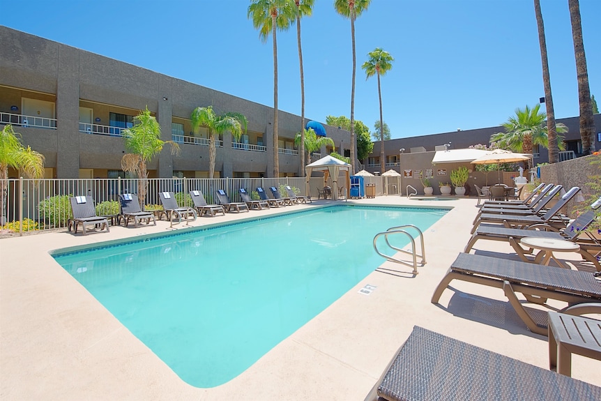 Best Western InnSuites Phoenix Biltmore Hotel & Suites