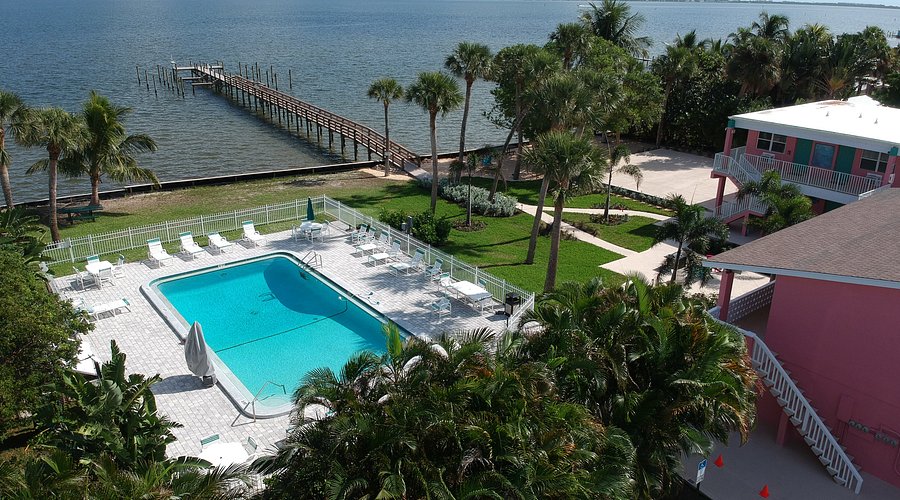 Caribbean Shores Hotel and Cottages