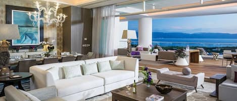 Grand Luxxe Suite at Vidanta Nuevo Vallarta - 4 Nights