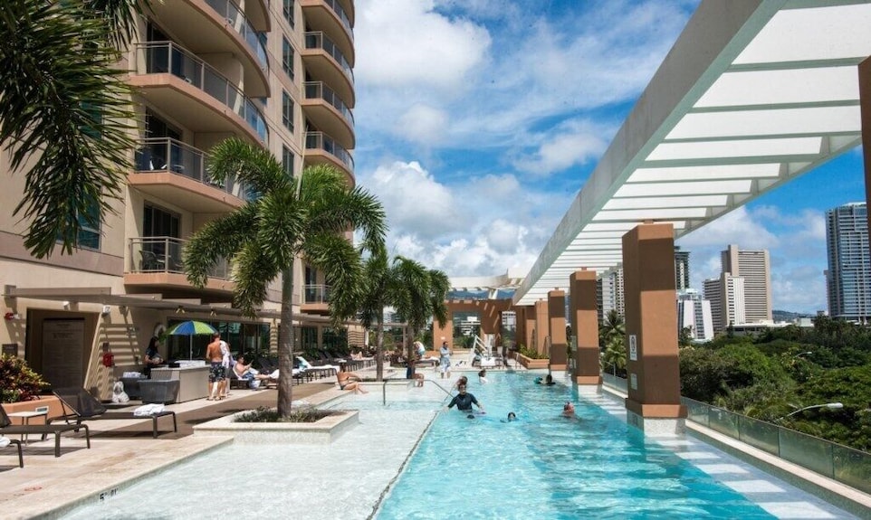 The Grand Islander by Hilton Grand Vacations Club
